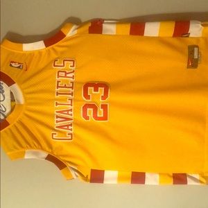 Retro Cleveland Cavaliers Jersey